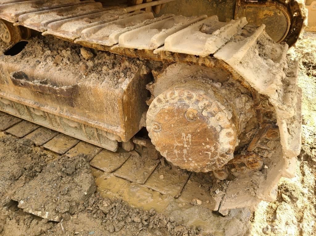 CAT 330 حفارات زحافة