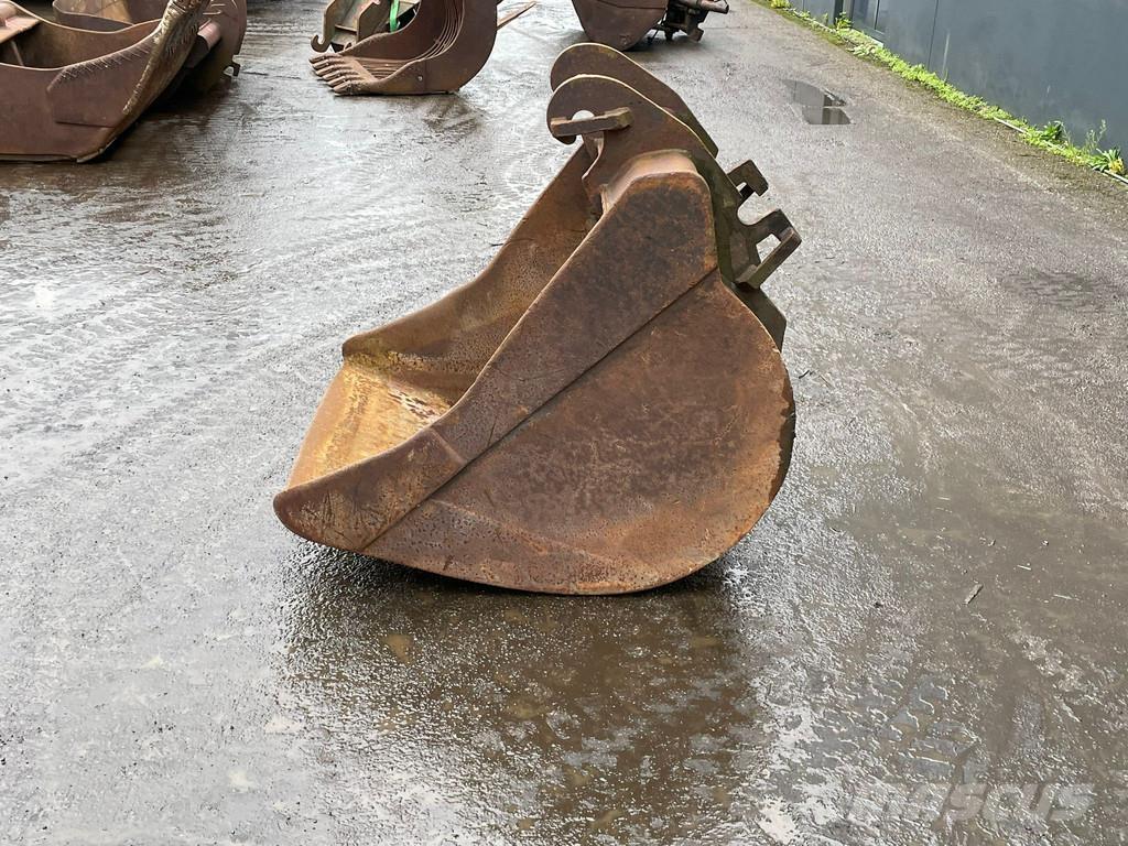 CAT Digging bucket دلاء