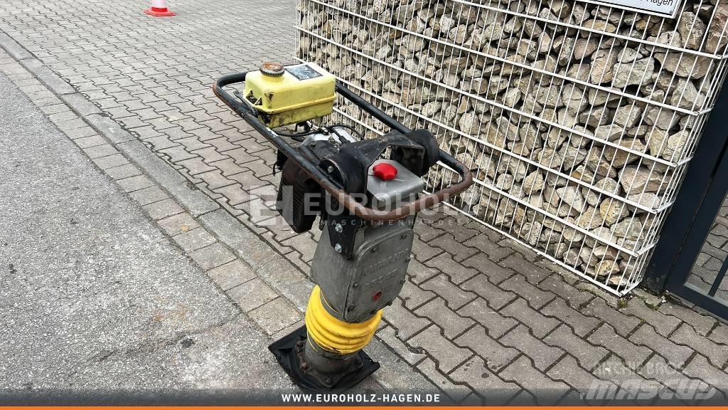 Ammann ABS 68 دكاكات أفقية