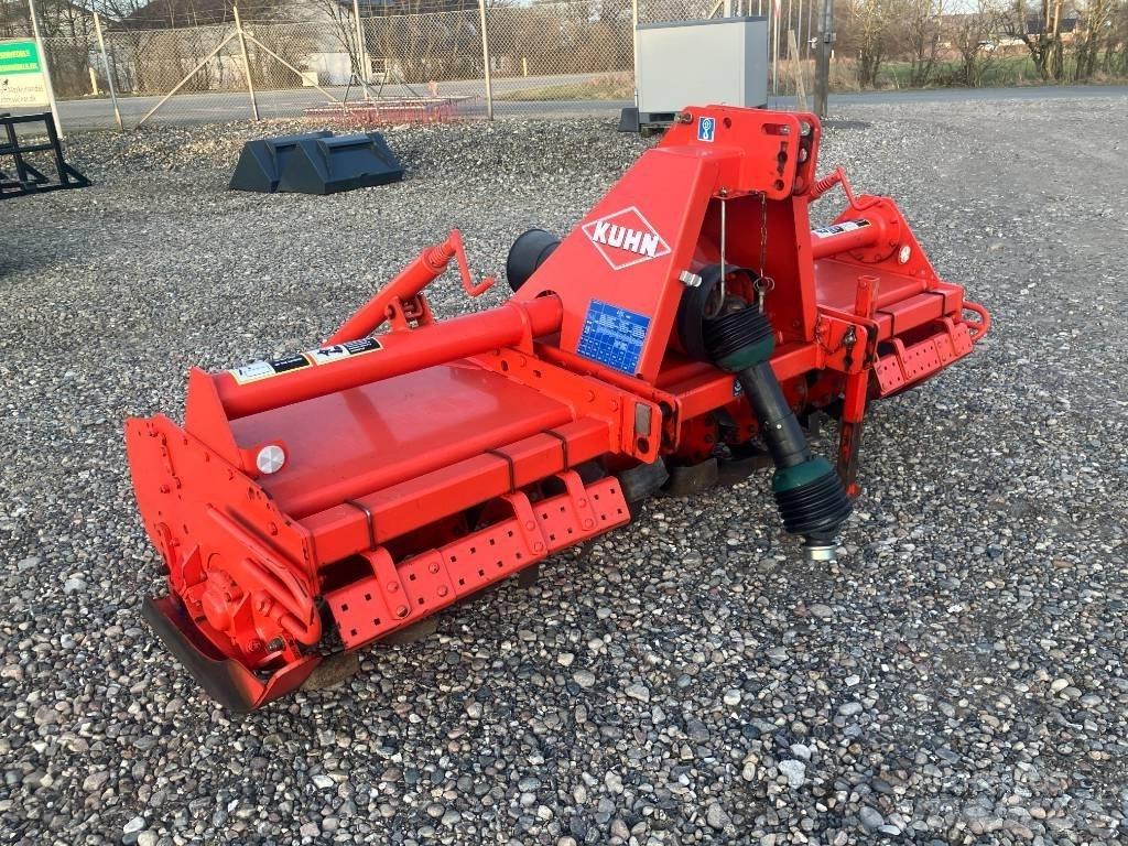 Kuhn EL 122 الكاسحات وقلابات التربة ذات المحركات