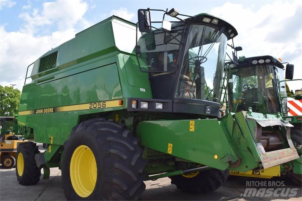 John Deere 2056 حصادات