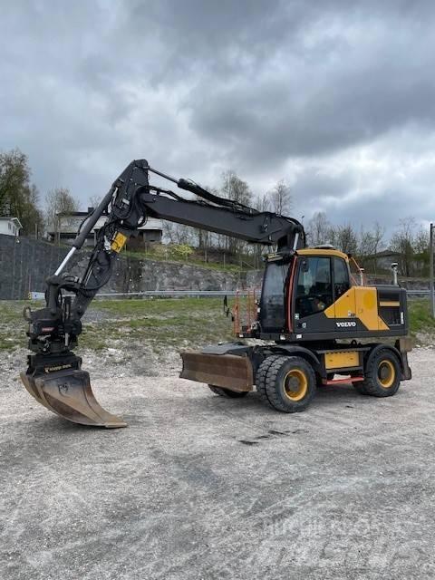Volvo EW180E حفارات بعجل