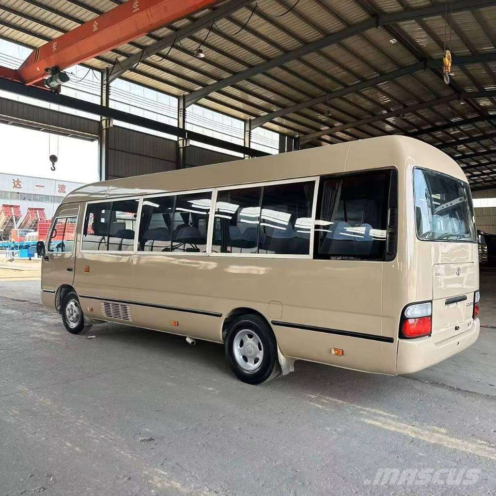 Toyota Coaster Bus حافلة صغيرة