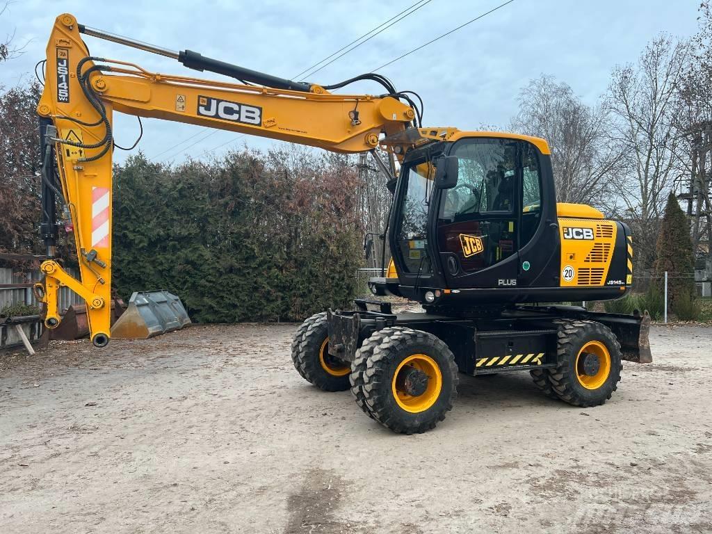 JCB JS 145 W+ TT4i حفارات بعجل