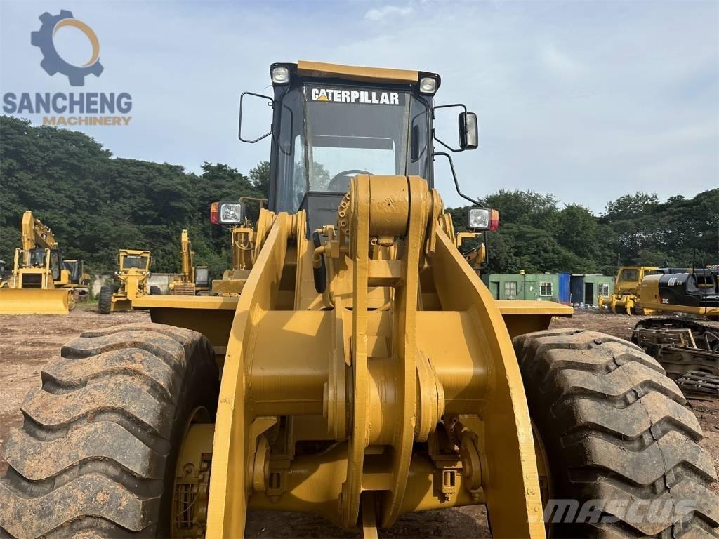 CAT 966F لوادر بعجل