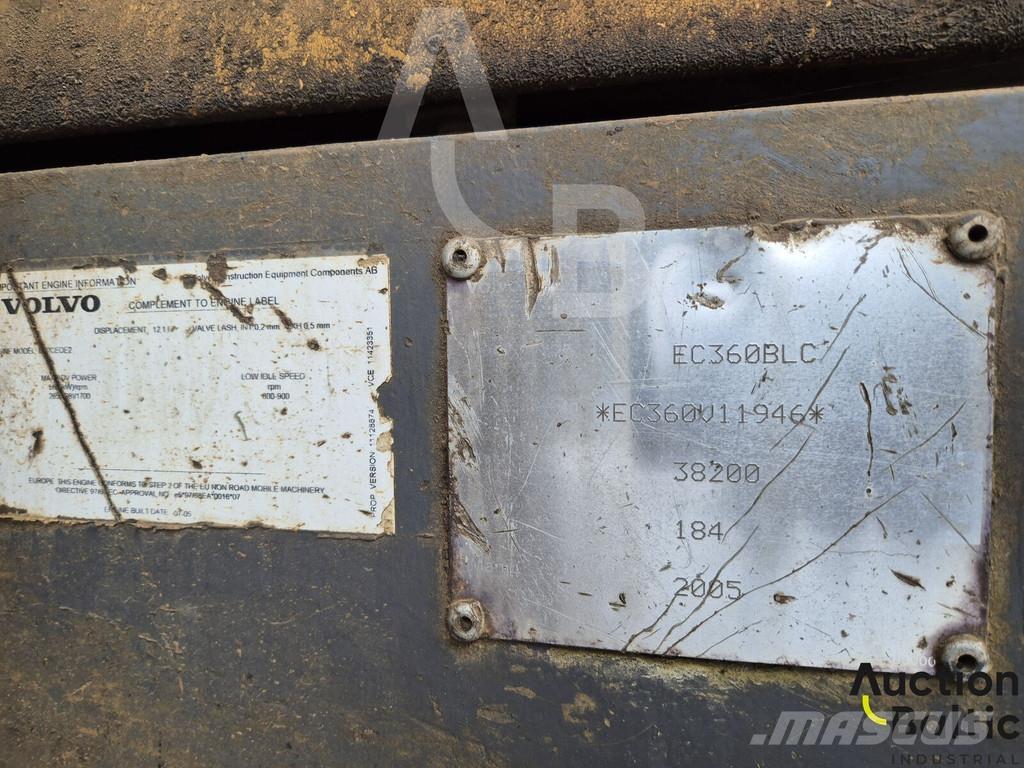 Volvo EC 360 BLC حفارات زحافة