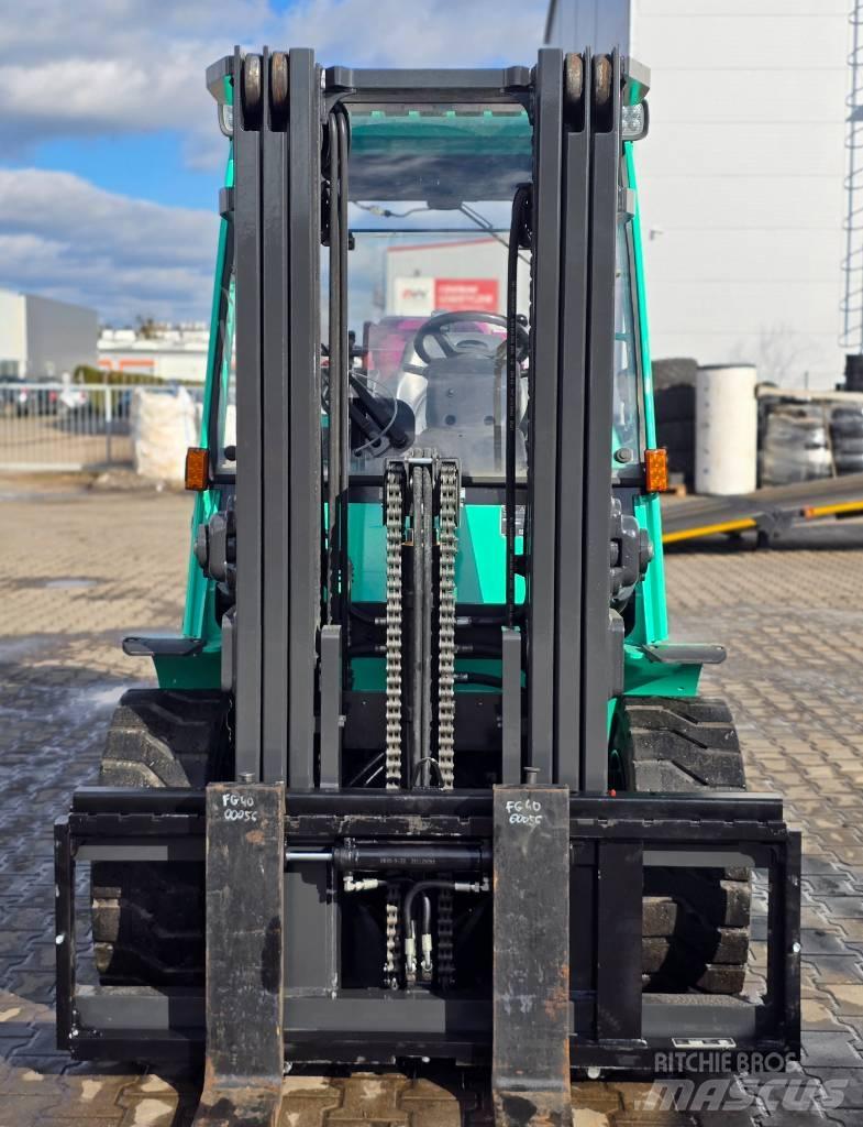 Mitsubishi FG 40 NT شاحنات LPG