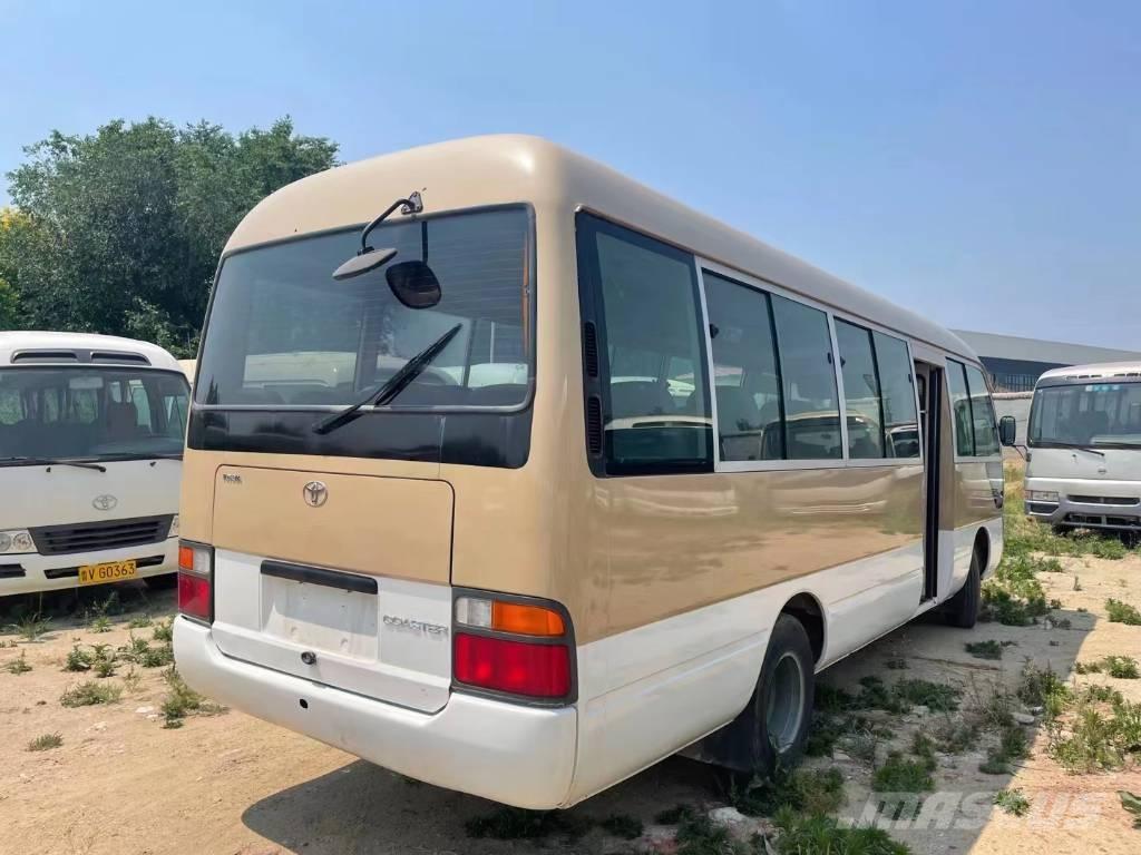 Toyota Coaster Bus حافلة صغيرة