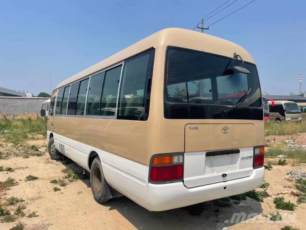 Toyota Coaster Bus حافلة صغيرة