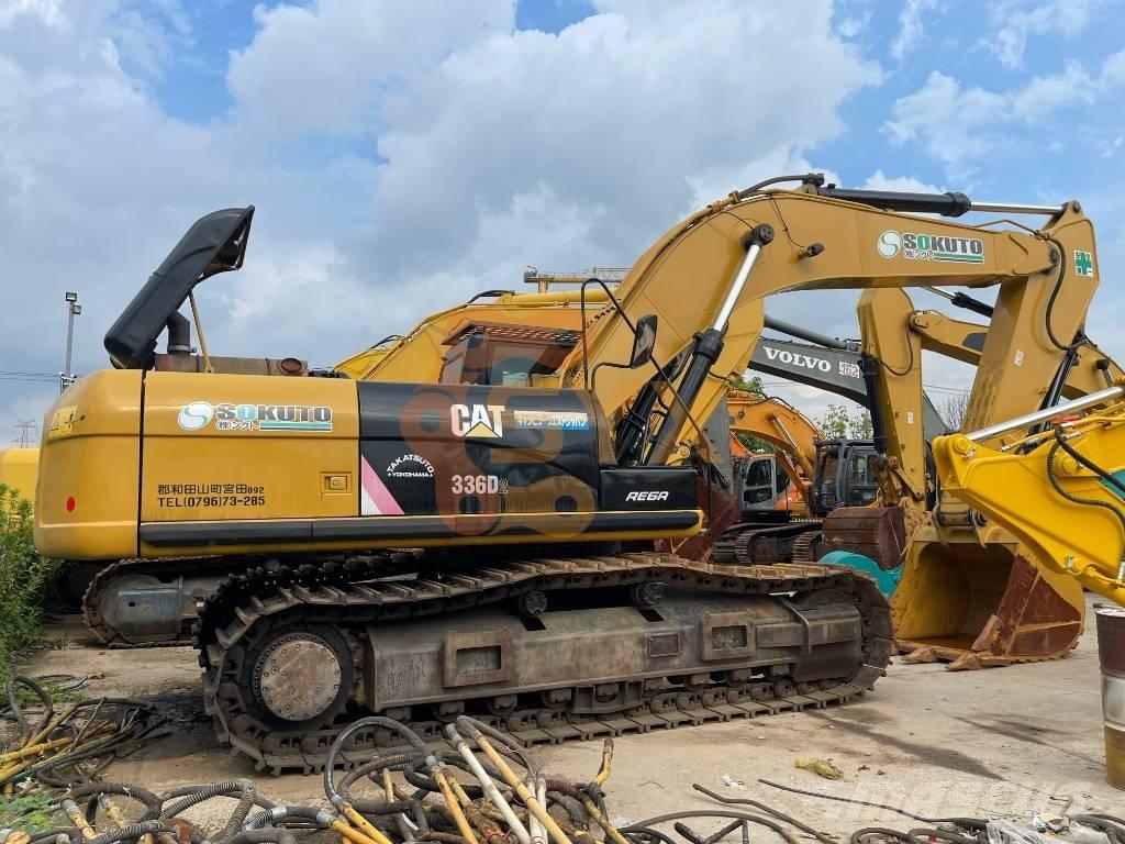 CAT 336 D2 حفارات زحافة