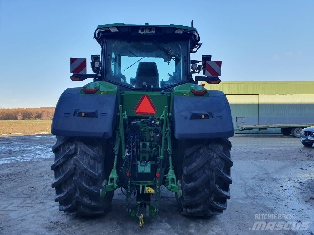 John Deere 7R 270 الجرارات