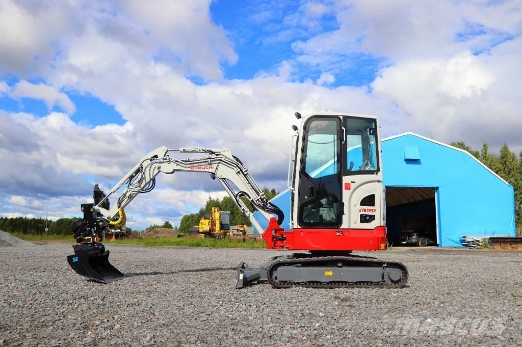 Takeuchi TB325R حفارات صغيرة أقل من 7 طن (حفارات صغيرة)