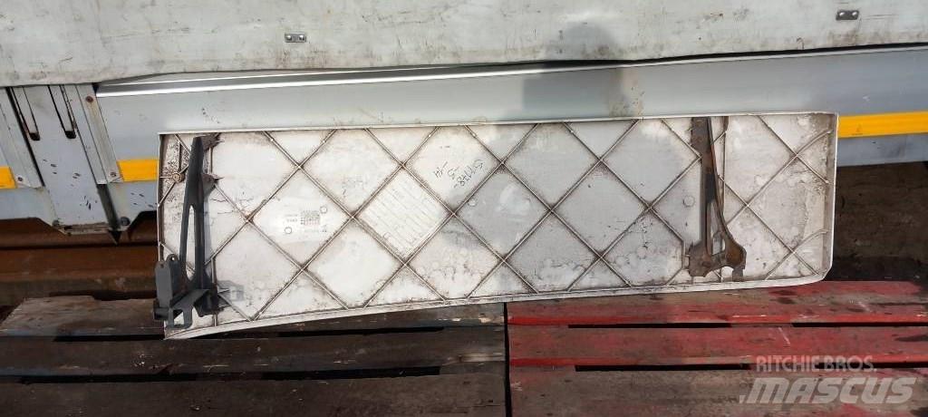 Scania R 420.    1348522 كابينة والداخلية