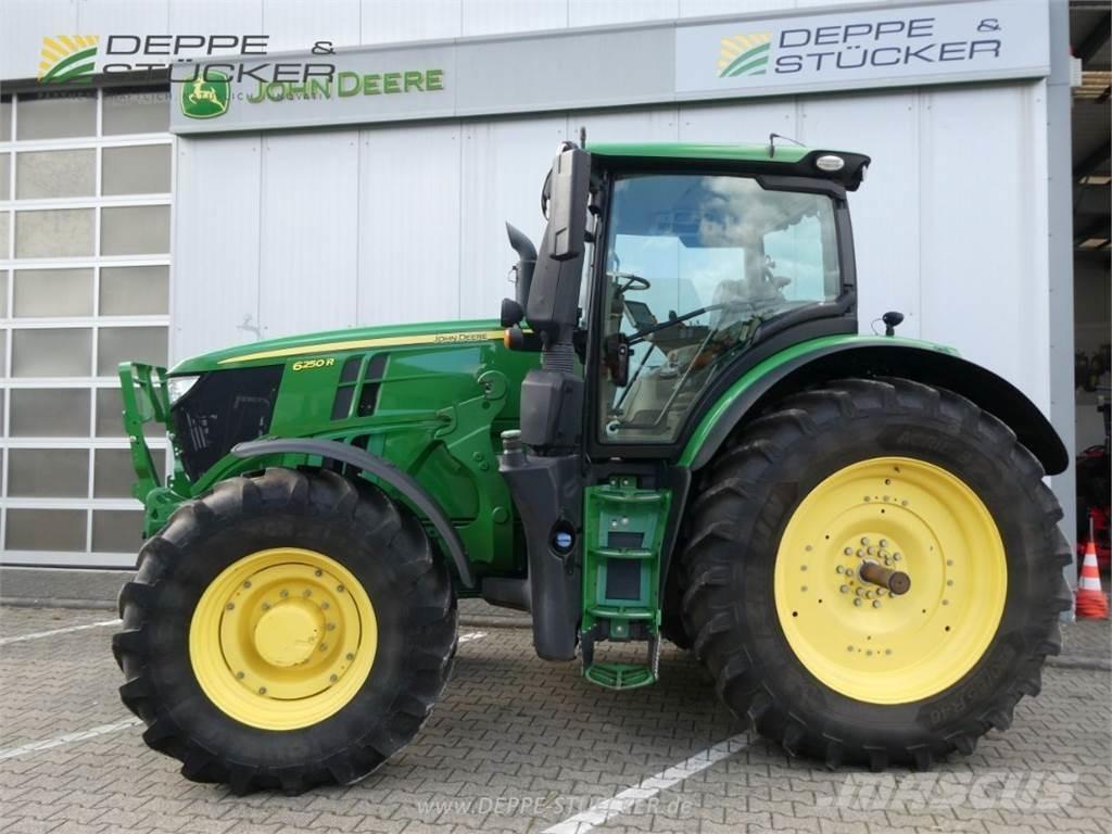John Deere 6250R الجرارات