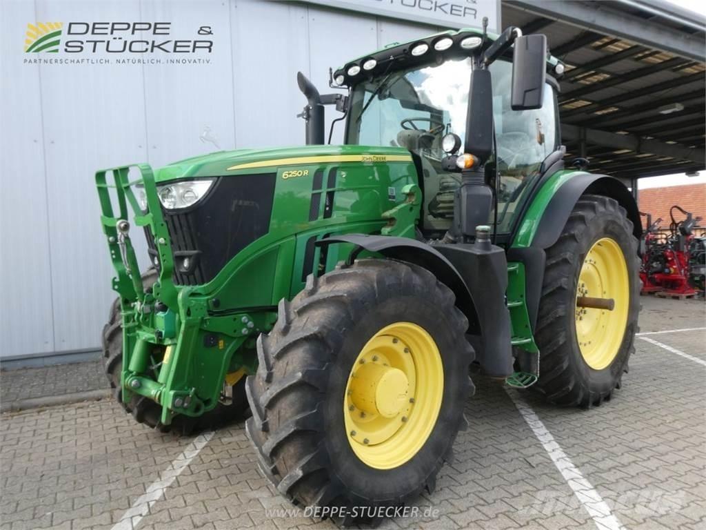 John Deere 6250R الجرارات