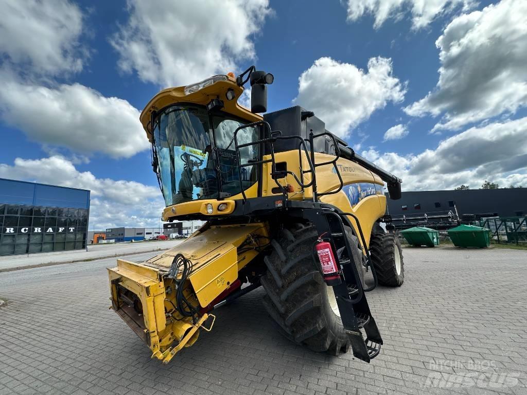 New Holland CX 8080 حصادات