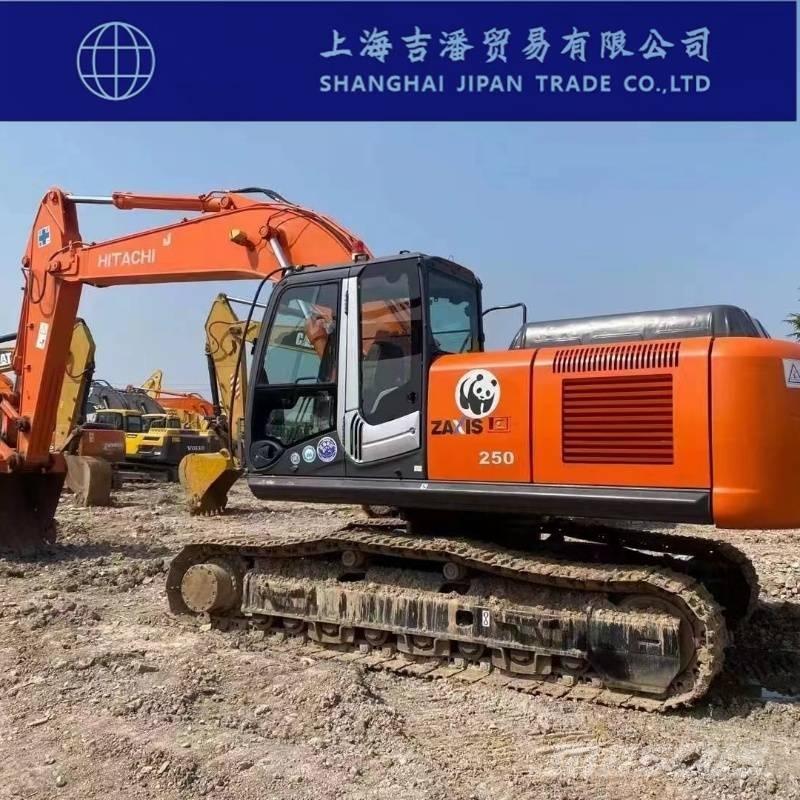 Hitachi ZX 250 حفارات زحافة