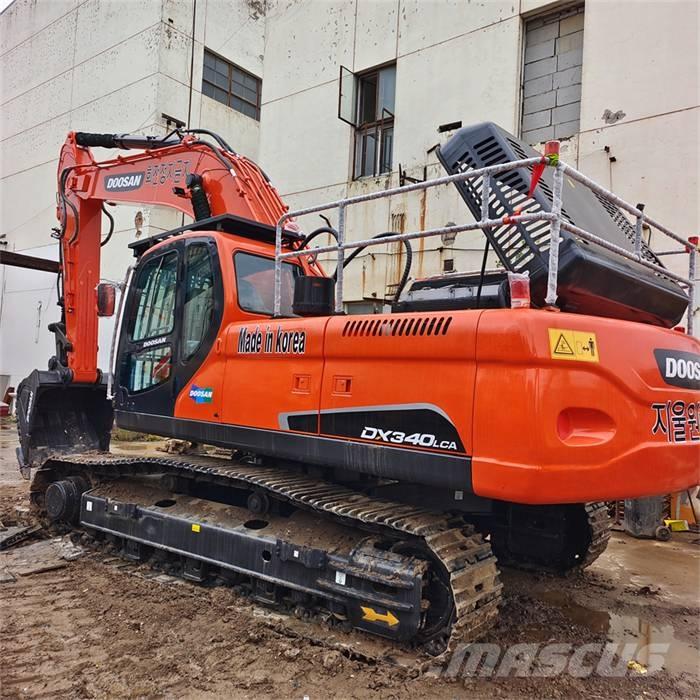 Doosan DX 340 LC حفارات زحافة