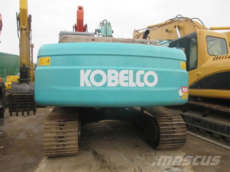 Kobelco SK200-8 حفارات زحافة