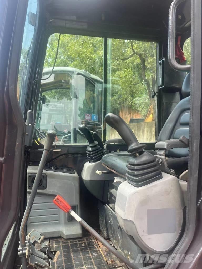 Kubota KX161-3 حفارات زحافة