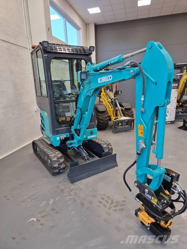 Kobelco SK 17 SR-3E حفارات صغيرة أقل من 7 طن (حفارات صغيرة)