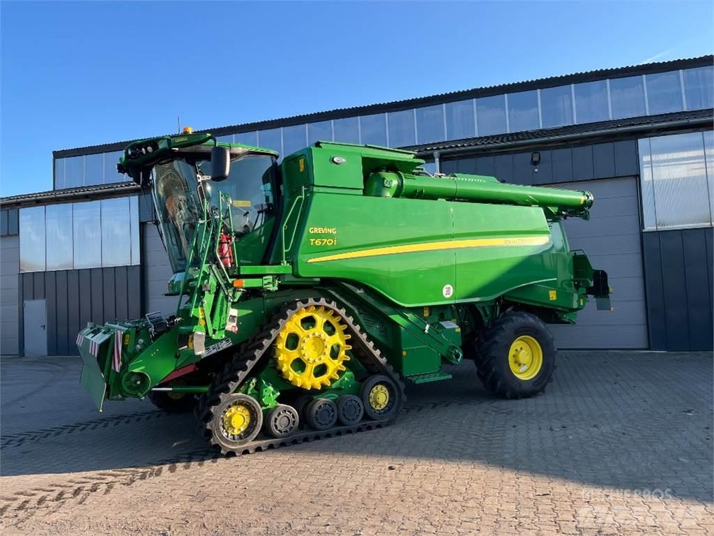 John Deere T670i حصادات