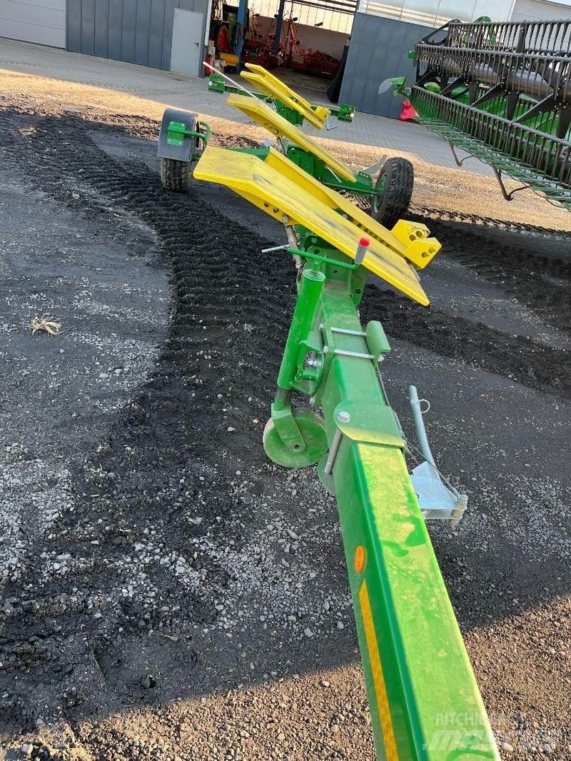 John Deere T670i حصادات
