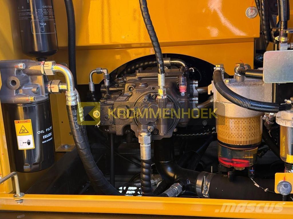 Sany SY 135 C حفارات زحافة