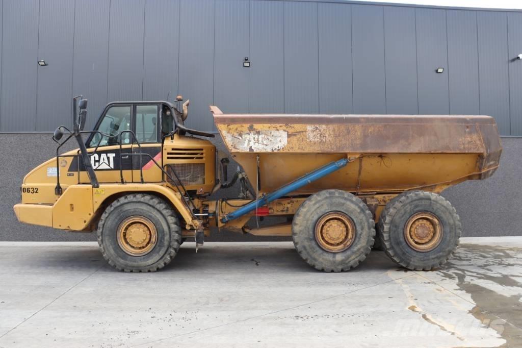 CAT 730 ساحبات مفصلية