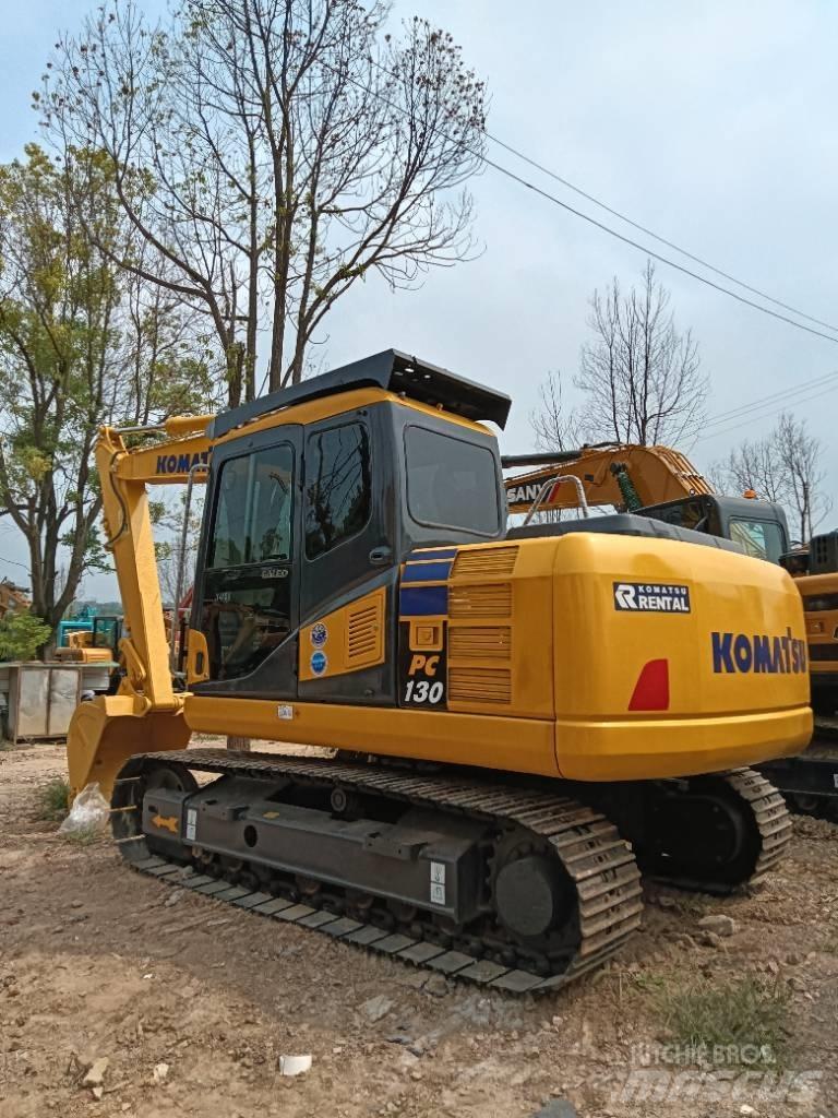 Komatsu PC 130 حفارات وسط 7 طن - 12 طن