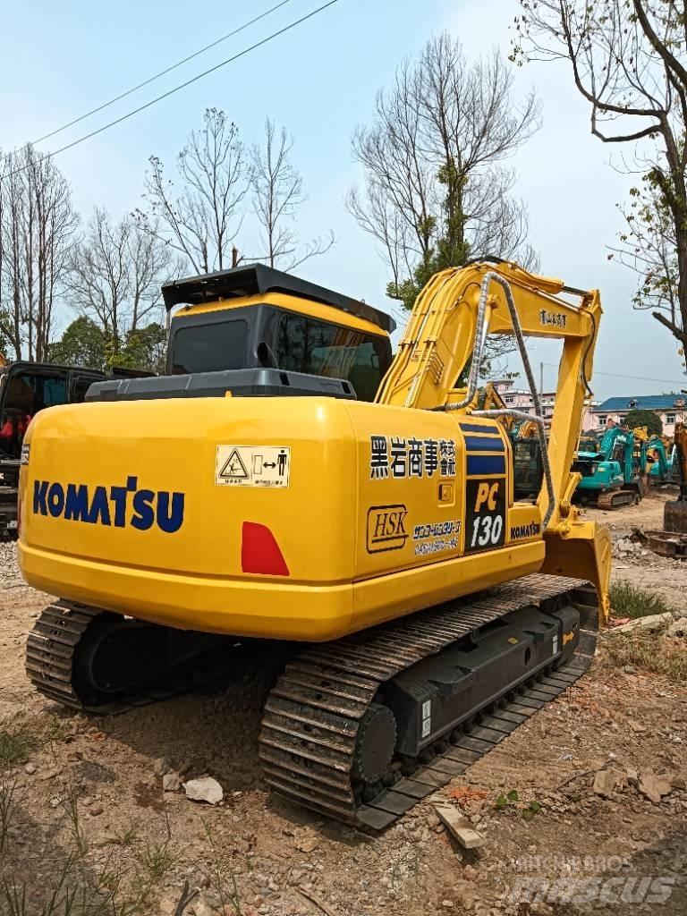 Komatsu PC 130 حفارات وسط 7 طن - 12 طن