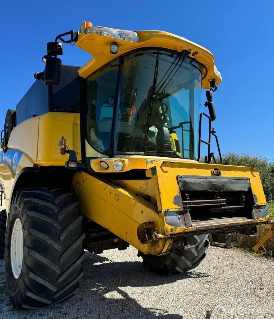 New Holland CX 760 حصادات