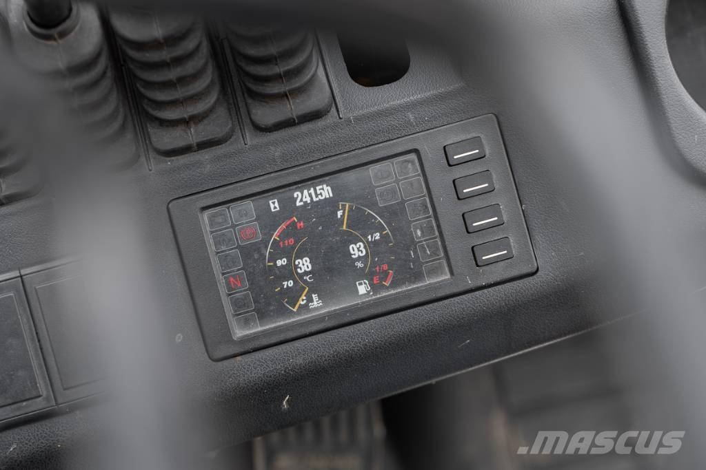Manitou MI 25 D شاحنات الديزل