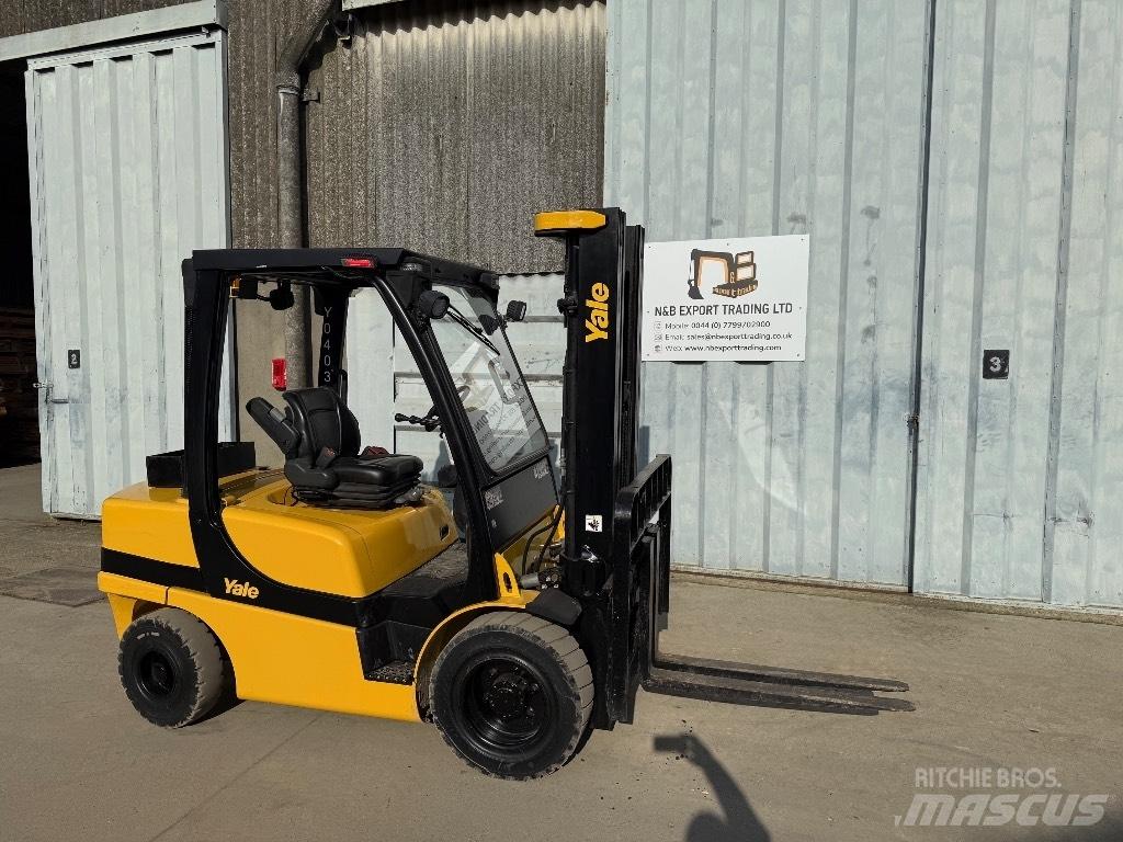 Yale GDP 35 VX شاحنات الديزل