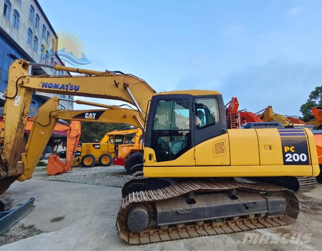 Komatsu PC 200-7 حفارات زحافة