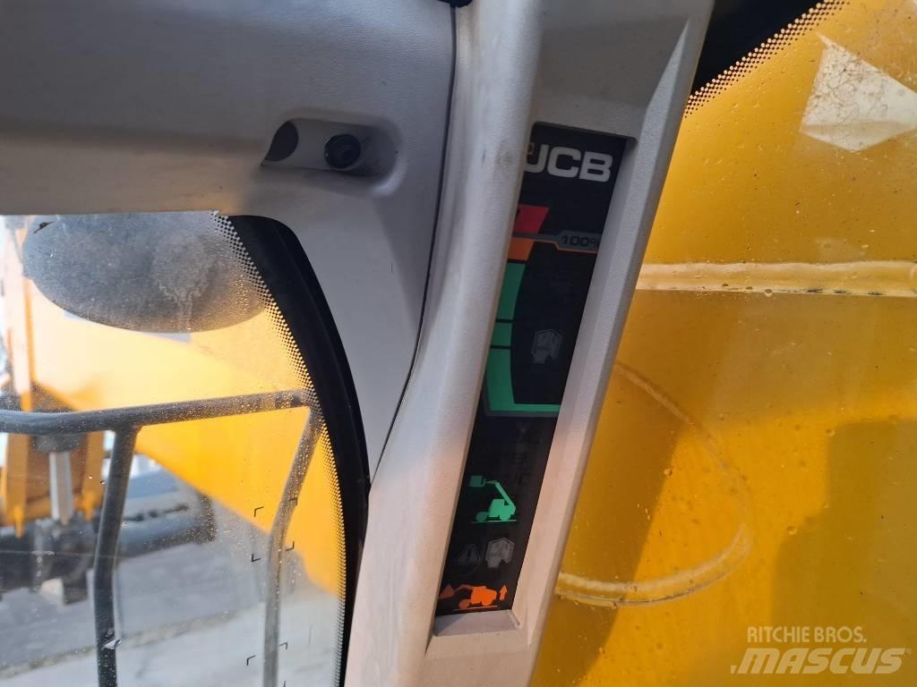 JCB 540-170 مناولات متداخلة