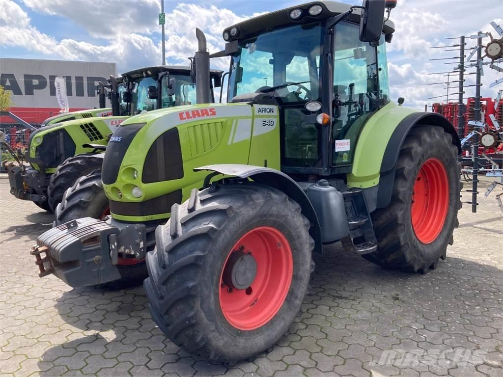 CLAAS Arion 640 الجرارات