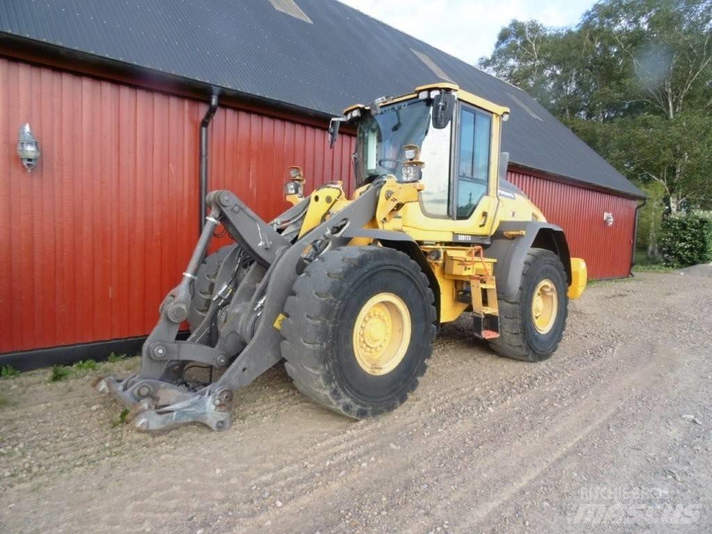 Volvo L 90 H لوادر بعجل