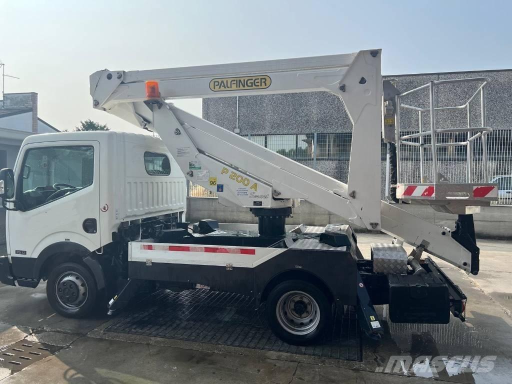 Palfinger P 200 A المنصات الهوائية المثبتة على شاحنة