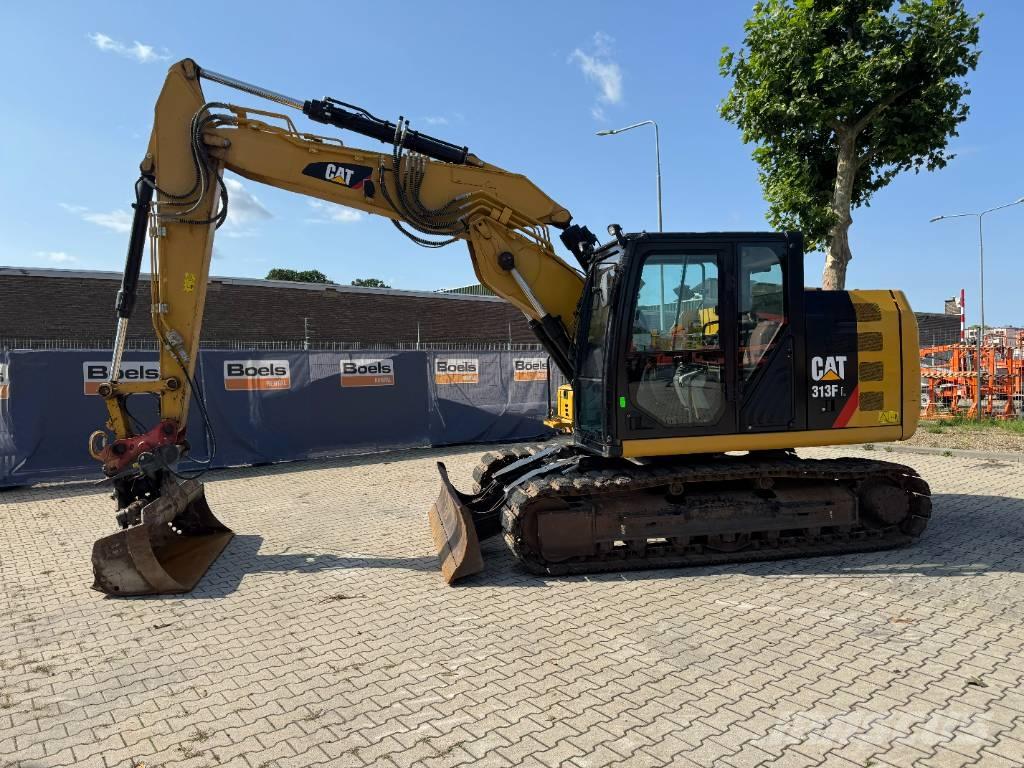CAT 313FL حفارات زحافة