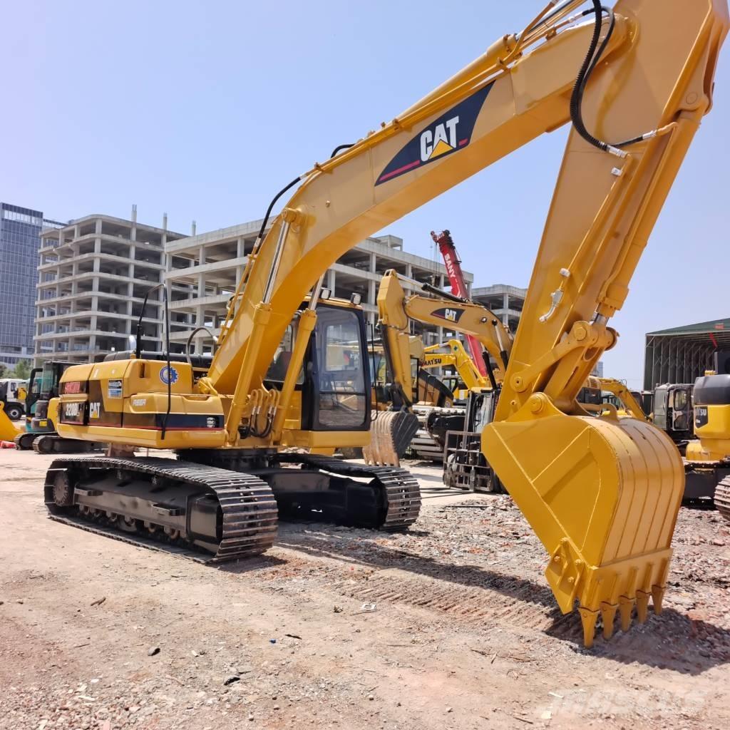 CAT 320 B L حفارات زحافة