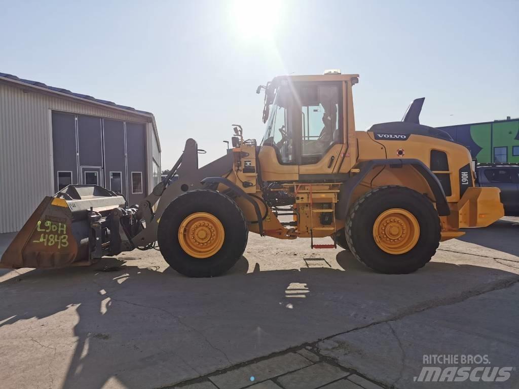 Volvo L 90 H لوادر بعجل