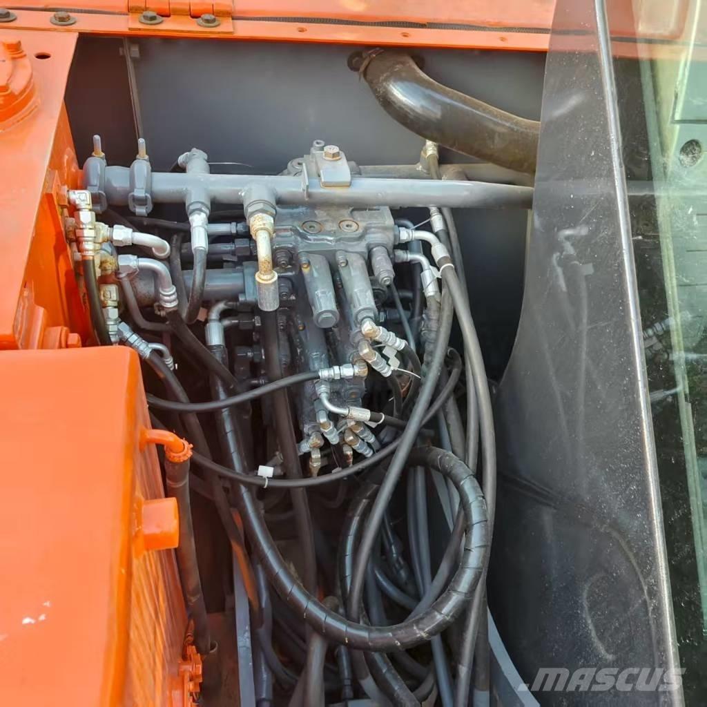 Hitachi ZX 60 حفارات صغيرة أقل من 7 طن (حفارات صغيرة)