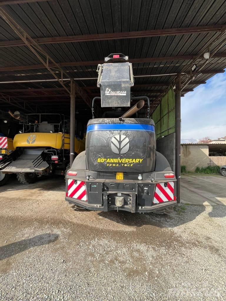 New Holland FR 650 علافات ذاتية الدفع