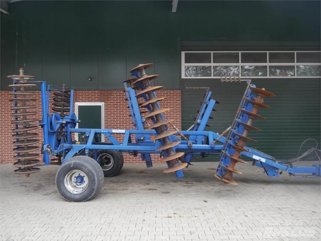 Dal-Bo AXR H 400 زحافات ساحقة