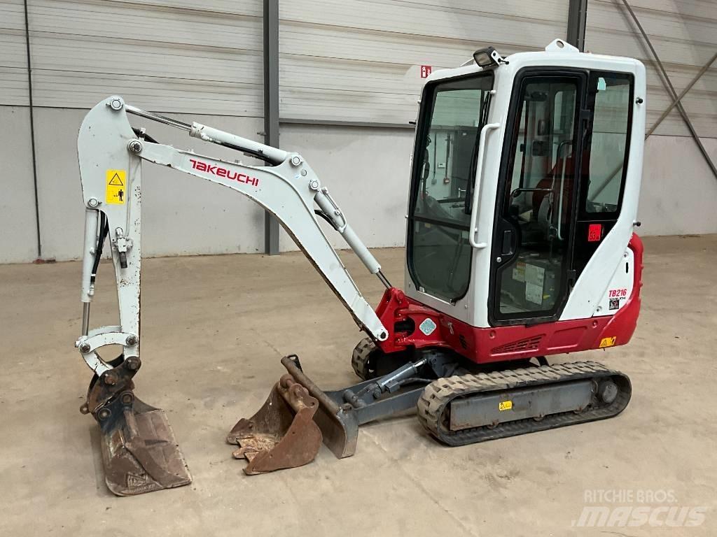Takeuchi TB 216 حفارات صغيرة أقل من 7 طن (حفارات صغيرة)