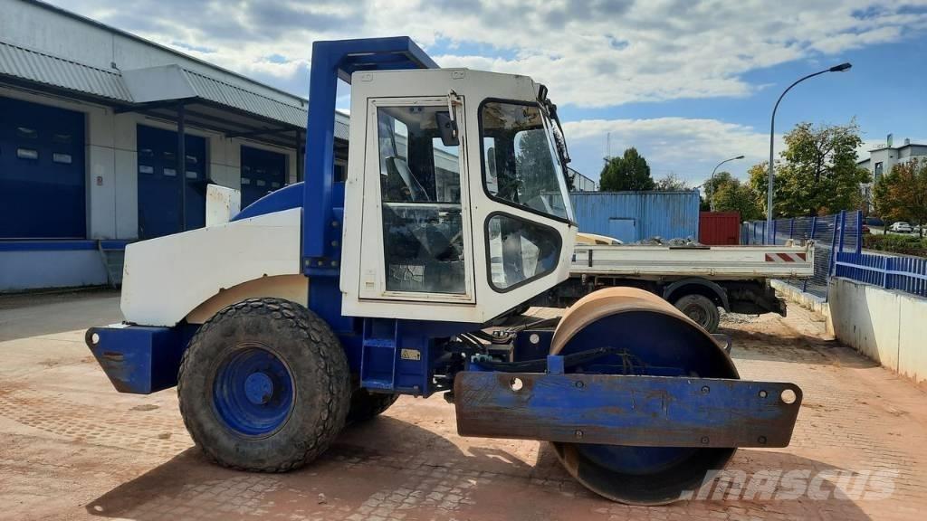 Vibromax W605 D مداحل أحادية الأسطوانة