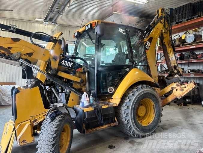 CAT 430 F IT لوادر ذات جرافات عكسية