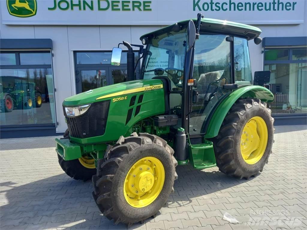 John Deere 5058E الجرارات