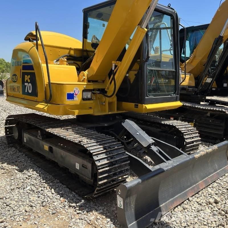 Komatsu PC 70 حفارات زحافة